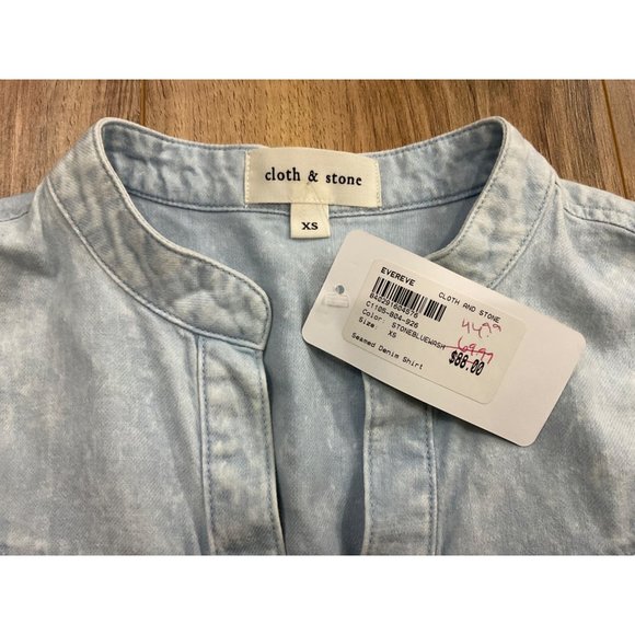 Women's NWT Cloth & Stone Sleeveless Denim  Blouse   Size: XS - Picture 4 of 12